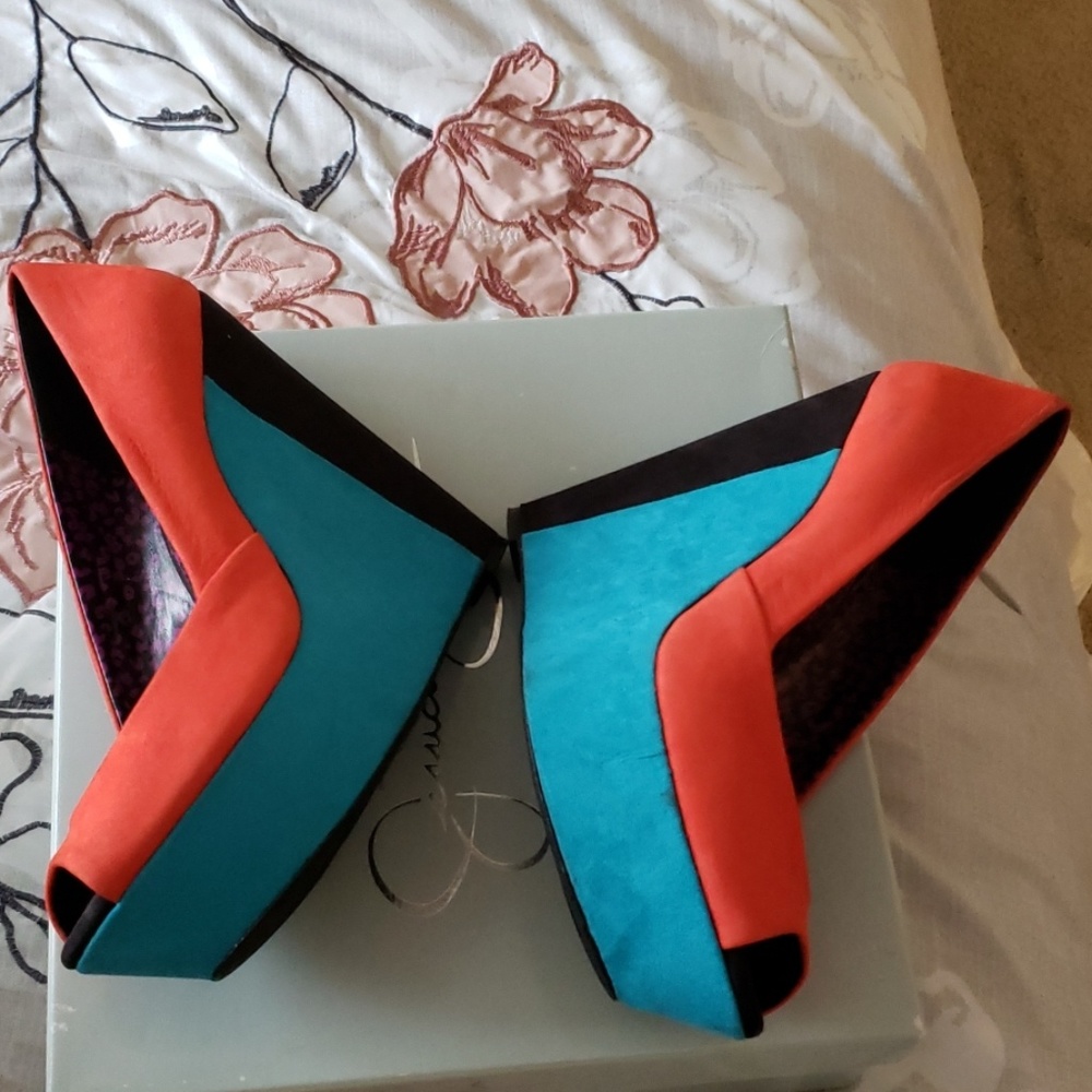 Shoes - Picture 3 of 3